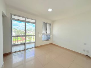 Casa de Condomínio Para Vender com 3 quartos sendo 3 suítes no bairro Sim em Feira De Santana