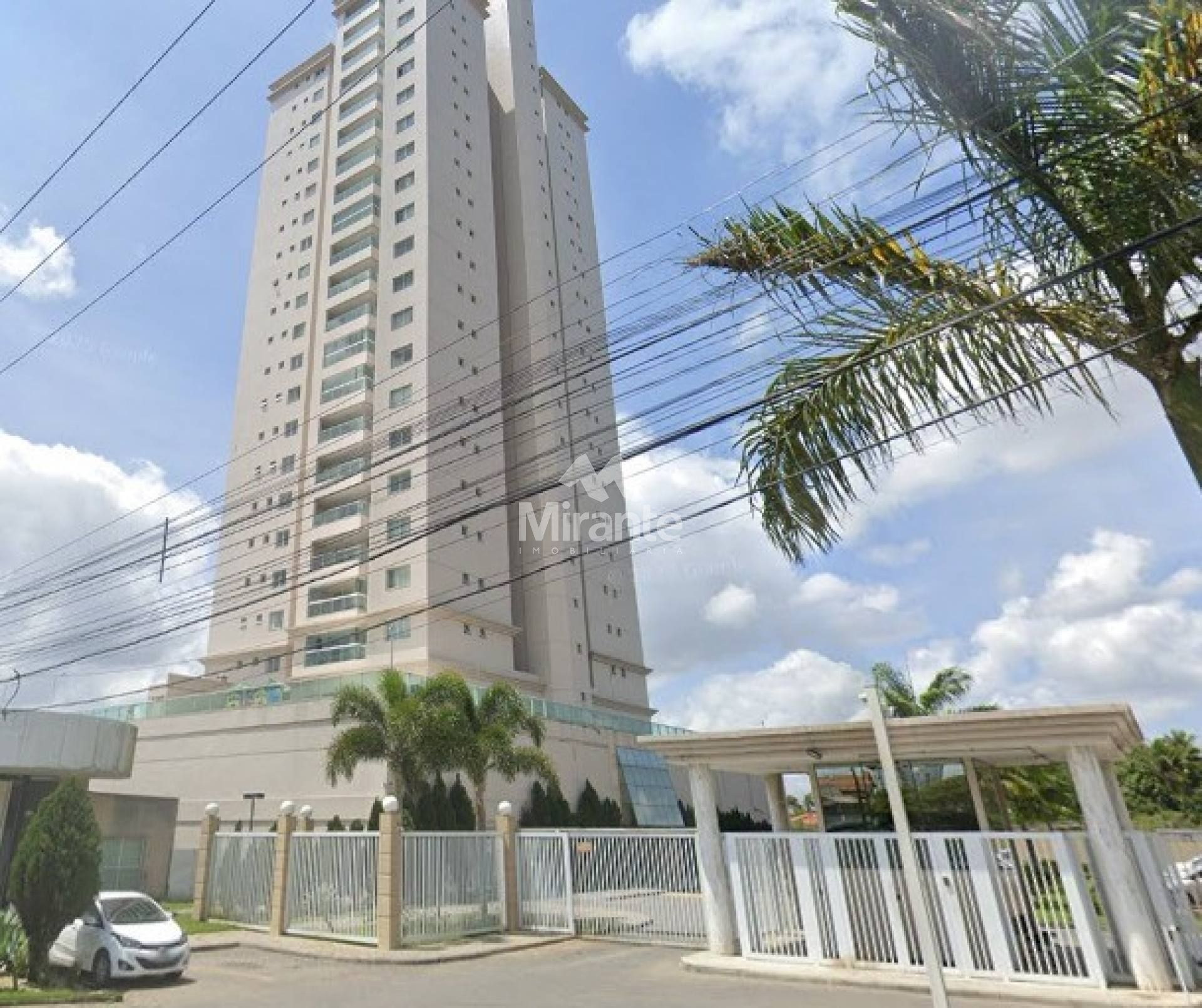 Apartamento Para Alugar com 3 quartos sendo 1 suítes no bairro Santa Mônica em Feira De Santana