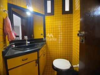 Casa Para Vender no bairro Serraria Brasil em Feira De Santana
