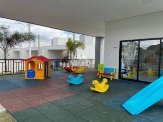 Casa de Condomínio Mobiliada Para Alugar com 3 quartos sendo 1 suítes no bairro Sim em Feira De Santana