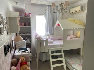 Casa de Condomínio Para Vender com 3 quartos sendo 1 suíte no bairro Conceição em Feira De Santana