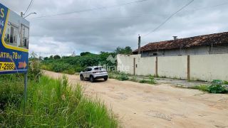 Lote / Terreno de Bairro Para Vender no bairro Mangabeira em Feira De Santana