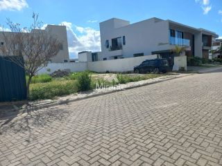 Lote / Terreno de Condomínio Para Vender no bairro Sim em Feira De Santana