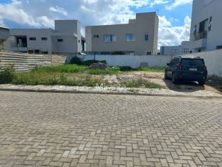 Lote / Terreno de Condomínio Para Vender no bairro Sim em Feira De Santana