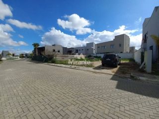Lote / Terreno de Condomínio Para Vender no bairro Sim em Feira De Santana
