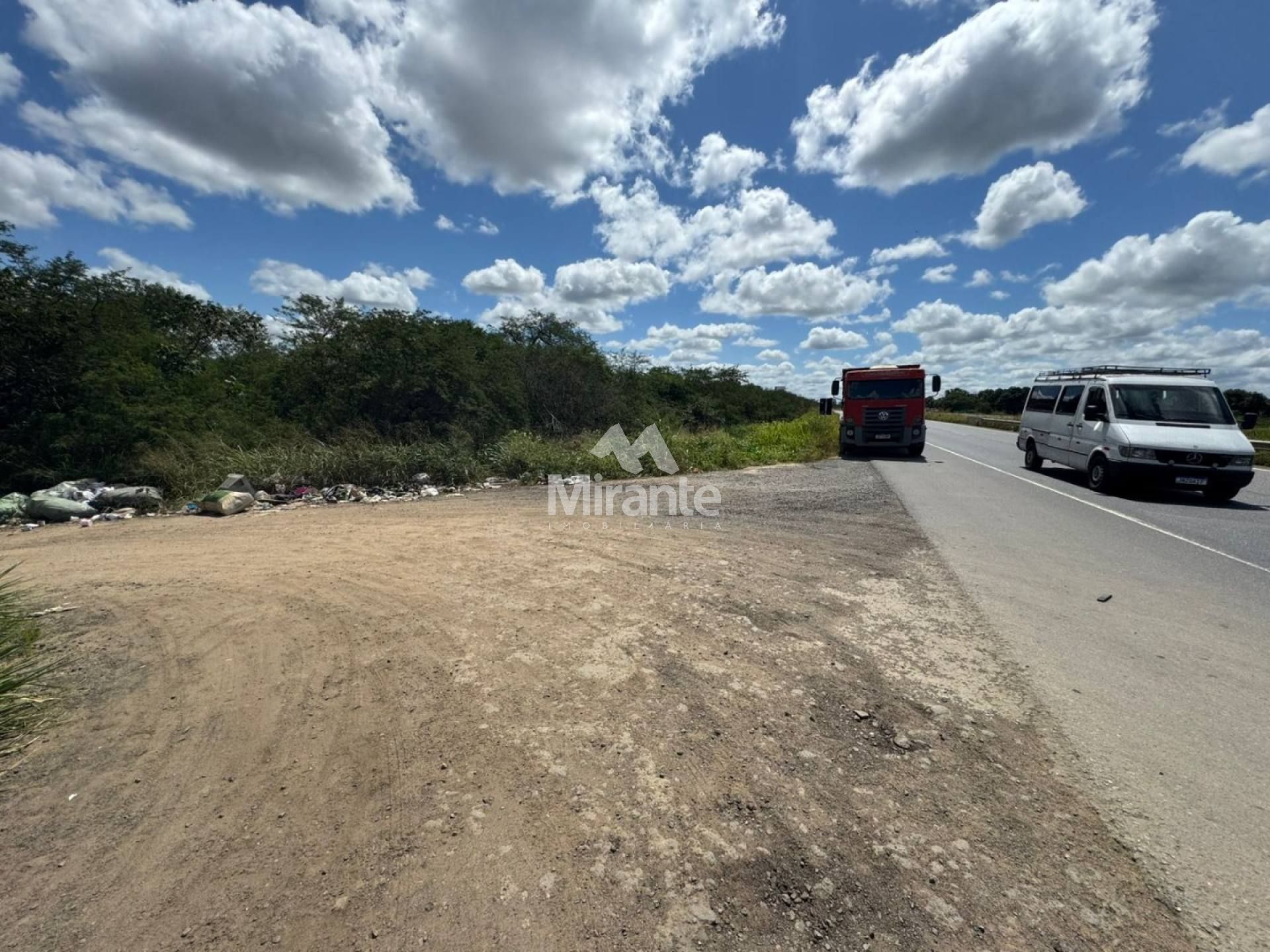 Terreno Para Vender na BR 116, com 48.301 m², em Feira De Santana