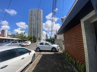Casa Comercial Para Vender com 3 quartos sendo 1 suíte no bairro Santa Mônica em Feira De Santana
