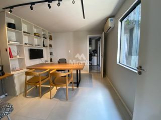 Casa Comercial Para Vender com 3 quartos sendo 1 suíte no bairro Santa Mônica em Feira De Santana