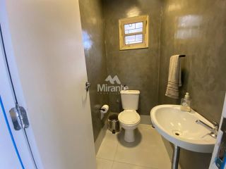 Casa Comercial Para Vender com 3 quartos sendo 1 suíte no bairro Santa Mônica em Feira De Santana