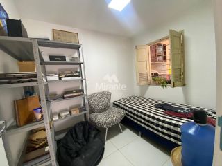 Casa Comercial Para Vender com 3 quartos sendo 1 suíte no bairro Santa Mônica em Feira De Santana