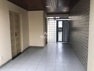 Casa Para Vender com 3 quartos sendo 1 suíte no bairro Parque Getúlio Vargas em Feira De Santana