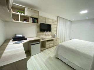 Casa de Condomínio Para Alugar com 3 quartos sendo 3 suítes no bairro Sim em Feira De Santana