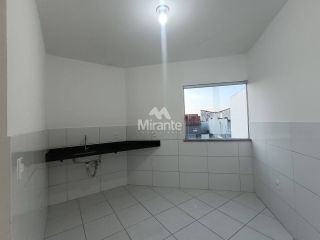 Apartamento Para Alugar com 2 quartos sendo 1 suíte no bairro Santa Mônica em Feira De Santana