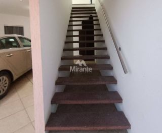 Apartamento Para Alugar com 2 quartos sendo 1 suíte no bairro Santa Mônica em Feira De Santana