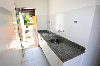 Casa de Condomínio Mobiliada Para Vender com 7 quartos sendo 4 suítes no bairro Guarajuba em Camaçari