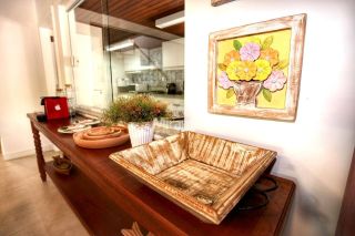 Casa de Condomínio Mobiliada Para Vender com 7 quartos sendo 4 suítes no bairro Guarajuba em Camaçari