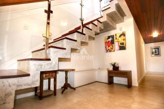Casa de Condomínio Mobiliada Para Vender com 7 quartos sendo 4 suítes no bairro Guarajuba em Camaçari