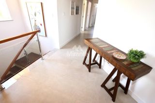Casa de Condomínio Mobiliada Para Vender com 7 quartos sendo 4 suítes no bairro Guarajuba em Camaçari