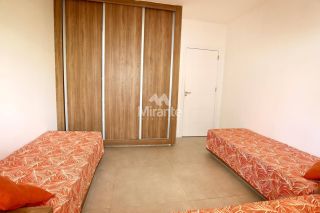 Casa de Condomínio Mobiliada Para Vender com 7 quartos sendo 4 suítes no bairro Guarajuba em Camaçari