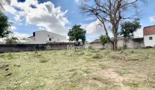 Lote / Terreno de Bairro Para Vender no bairro Sim em Feira De Santana