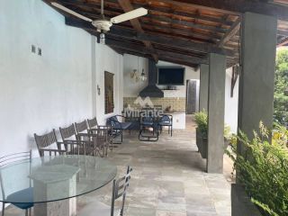 Casa Para Alugar com 3 quartos 1 suíte no bairro Capuchinhos em Feira De Santana