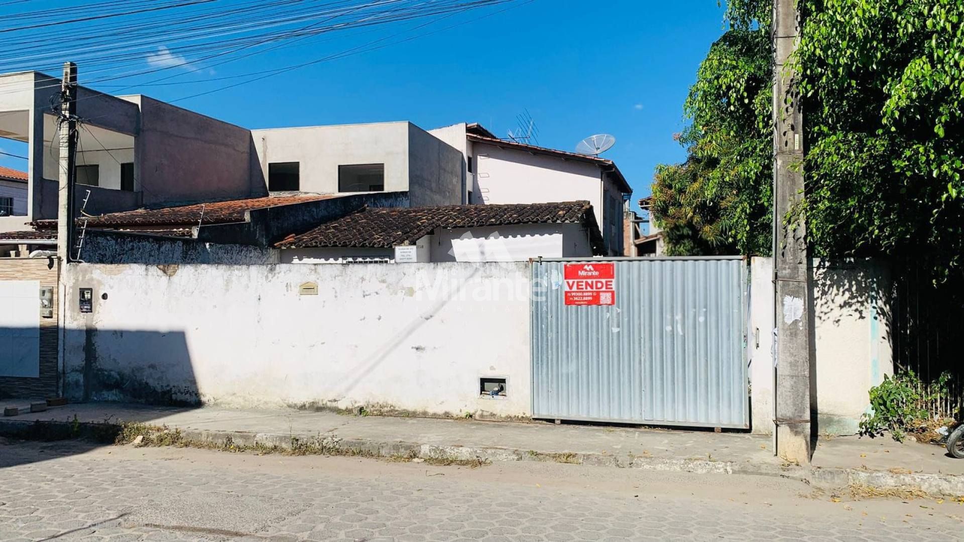 Casa Para Alugar com 2 quartos no bairro Feira V em Feira De Santana