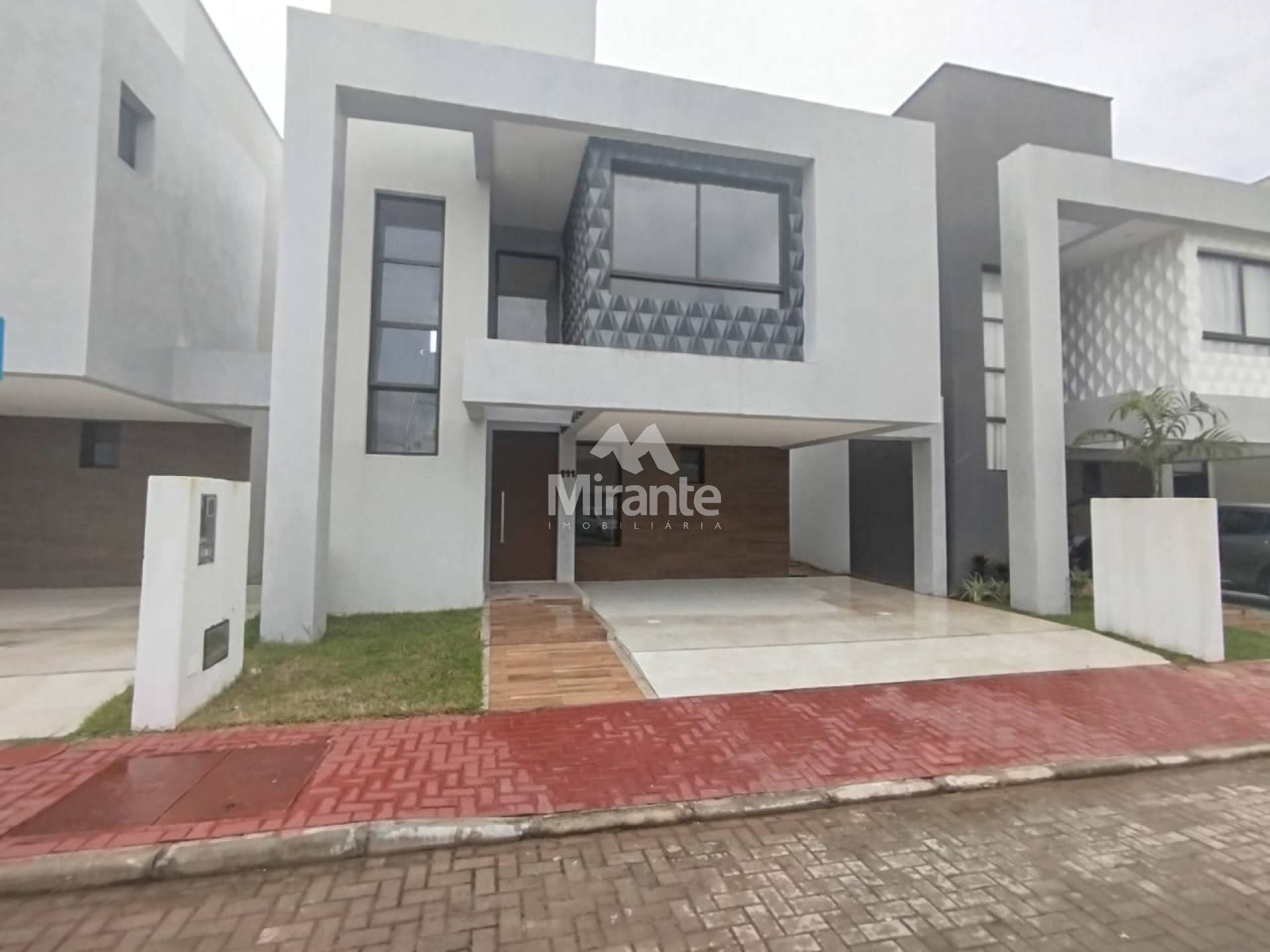 Casa de Condomínio Para Vender com 3 quartos sendo 1 suíte no bairro Lagoa Salgada em Feira De Santana