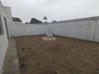 Casa de Condomínio Para Vender com 3 quartos sendo 1 suíte no bairro Lagoa Salgada em Feira De Santana