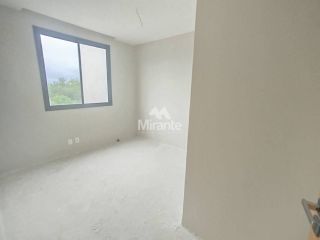Casa de Condomínio Para Vender com 3 quartos sendo 1 suíte no bairro Lagoa Salgada em Feira De Santana
