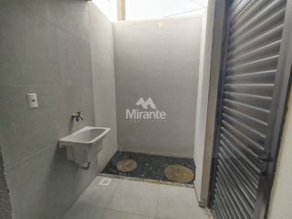 Casa de Condomínio Para Alugar com 3 quartos sendo 1 suíte no bairro Sim em Feira De Santana