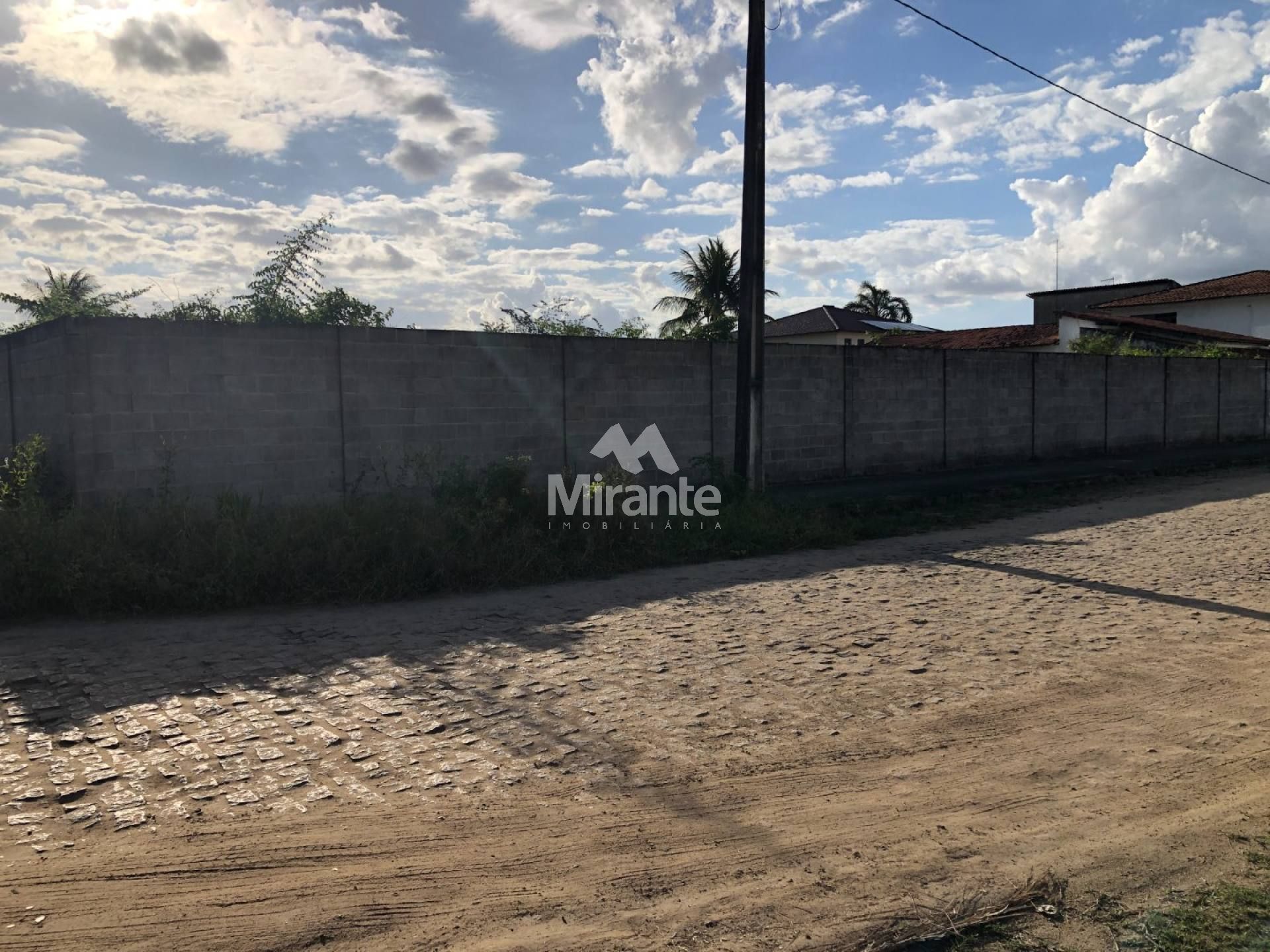 Lote / Terreno de Bairro Para Vender no bairro Sim em Feira De Santana
