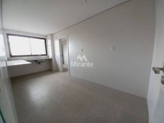 Apartamento Para Vender com 3 quartos sendo 3 suítes no bairro Santa Mônica em Feira De Santana