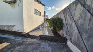 Imóvel Comercial à Venda no Bairro São João – Feira de Santana – 450m² com Estrutura para Comercio