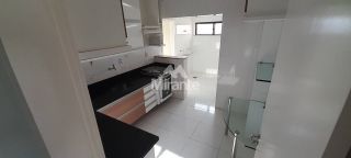Apartamento Para Alugar com 3 quartos sendo 1 suíte no bairro Ponto Central em Feira De Santana