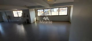 Apartamento Para Alugar com 3 quartos sendo 1 suíte no bairro Ponto Central em Feira De Santana
