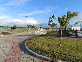 Lote / Terreno de Condomínio Para Vender no bairro Lagoa Salgada em Feira De Santana