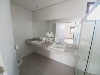 Apartamento Para Alugar com 3 quartos 3 suítes no bairro Santa Mônica em Feira De Santana