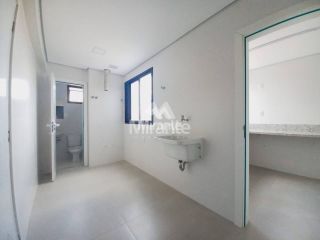 Apartamento Para Alugar com 3 quartos 3 suítes no bairro Santa Mônica em Feira De Santana