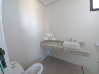 Apartamento Para Alugar com 3 quartos 3 suítes no bairro Santa Mônica em Feira De Santana