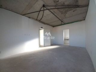 Apartamento Para Alugar com 3 quartos 3 suítes no bairro Santa Mônica em Feira De Santana