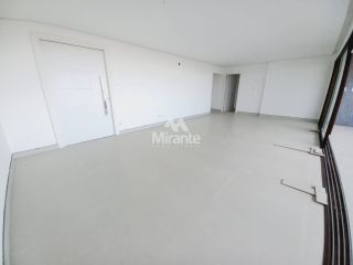 Apartamento Para Alugar com 3 quartos 3 suítes no bairro Santa Mônica em Feira De Santana