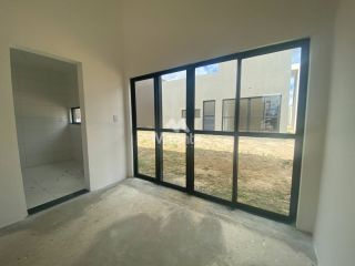 Casa de Condomínio Para Vender com 3 quartos sendo 1 suítes no bairro Registro em Feira De Santana