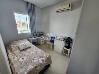 Casa de Condomínio Para Vender com 4 quartos sendo 2 suítes no bairro Papagaio em Feira De Santana