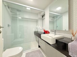 Casa de Condomínio Mobiliado Para Vender com 4 quartos sendo 4 suítes no bairro Sim em Feira De Santana