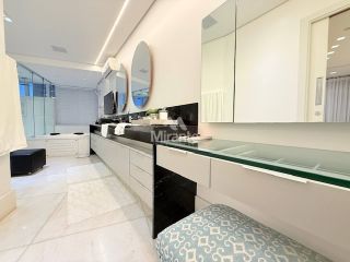 Casa de Condomínio Mobiliado Para Vender com 4 quartos sendo 4 suítes no bairro Sim em Feira De Santana