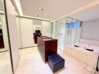 Casa de Condomínio Mobiliado Para Vender com 4 quartos sendo 4 suítes no bairro Sim em Feira De Santana