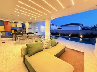 Casa de Condomínio Mobiliado Para Vender com 4 quartos sendo 4 suítes no bairro Sim em Feira De Santana