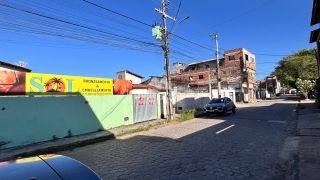 Casa Para Alugar com 2 quartos no bairro Feira V em Feira De Santana