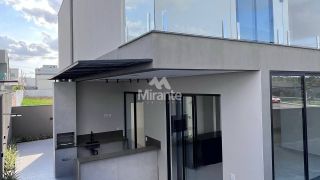 Casa de Condomínio Para Vender com 4 quartos sendo 4 suítes no bairro Papagaio em Feira De Santana