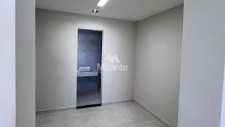 Casa de Condomínio Para Vender com 4 quartos sendo 4 suítes no bairro Papagaio em Feira De Santana